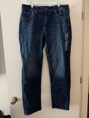 American Eagle Outfitters Straight Jeans in Dark Indigo Blue